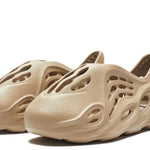 Yeezy Foam RNNR Mist